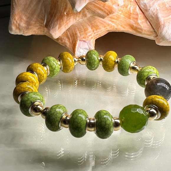 RARE TAIWAN JADE + LABRADORITE NATURAL STONES BRACELET size 7” - Picture 3 of 11